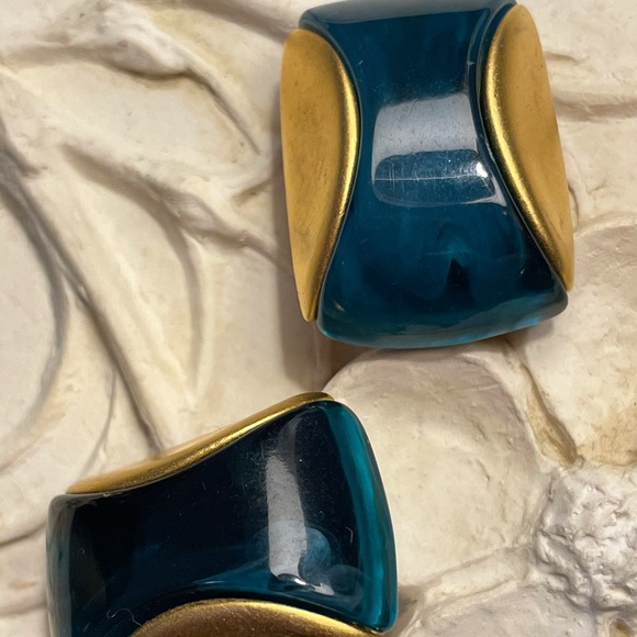 Vtg Givenchy Blue Green Lucite Gold-tone Clipons - Picture 13 of 13